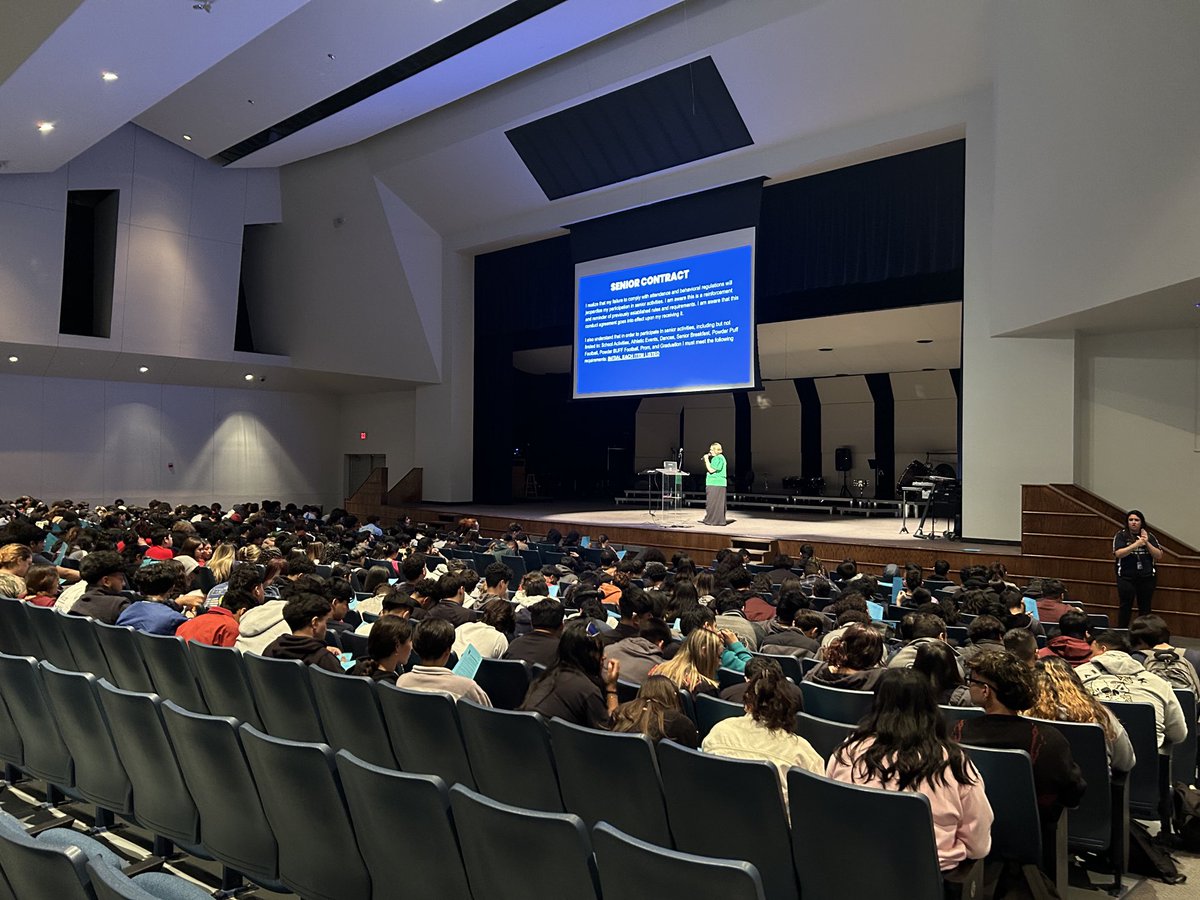 Ensuring our seniors remember all of our expectations to finish strong and graduate ALL! Went over our important dates, events and Senior Contract to make the best decisions and maximize their senior experience ⁦⁦@NimitzVikings⁩ #ALLN