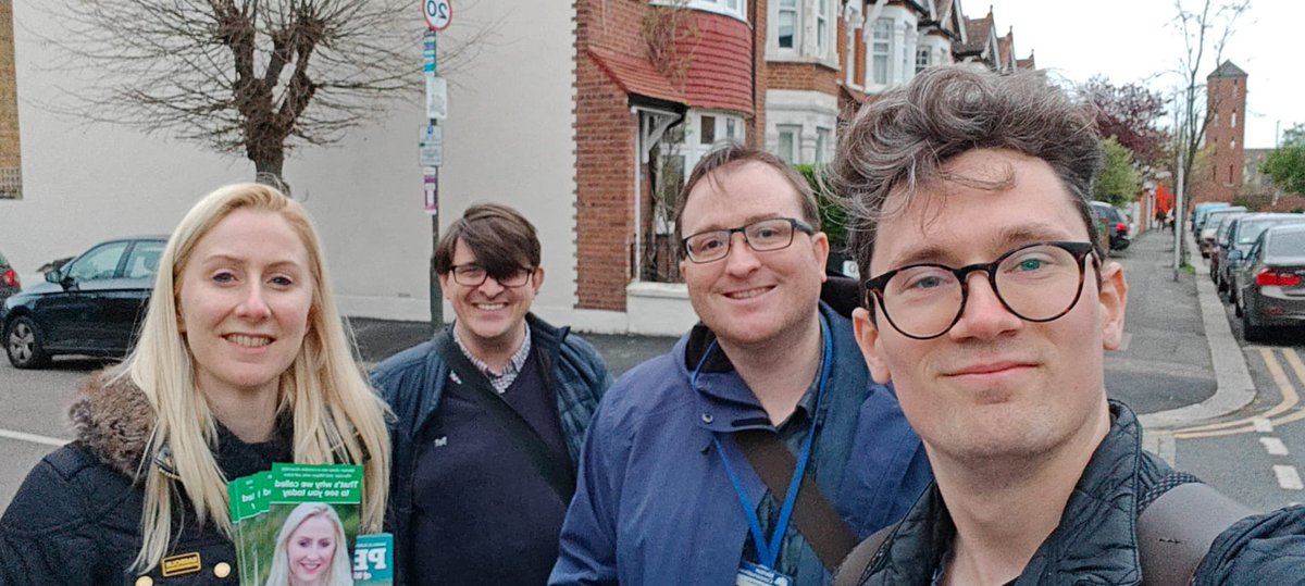 It was great talking to residents in Wimbledon this evening! @MertonTories