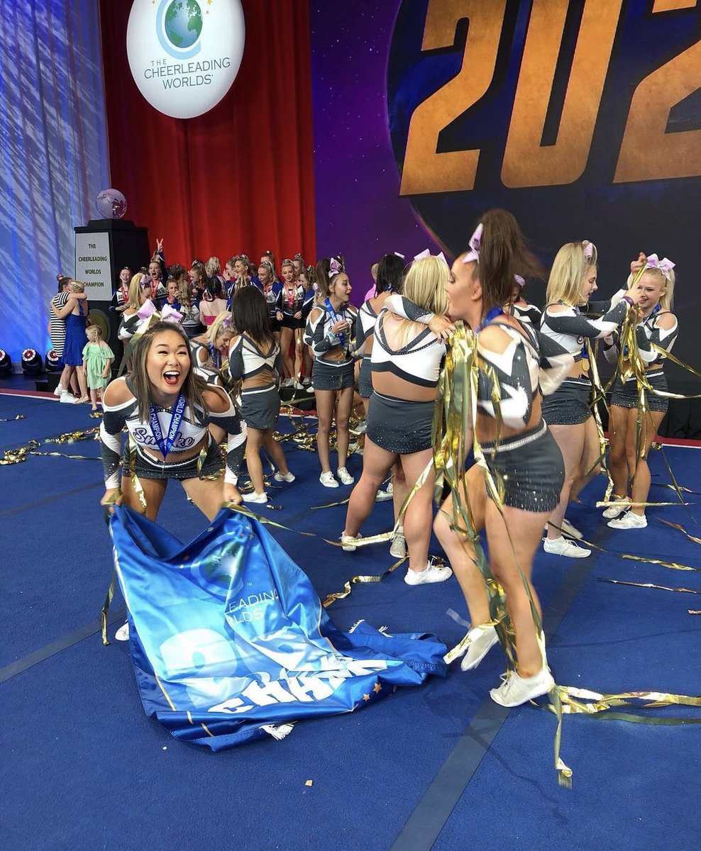 ehwangg's tweet photo. @cheerUPDATES https://t.co/MuNNHpDQFI