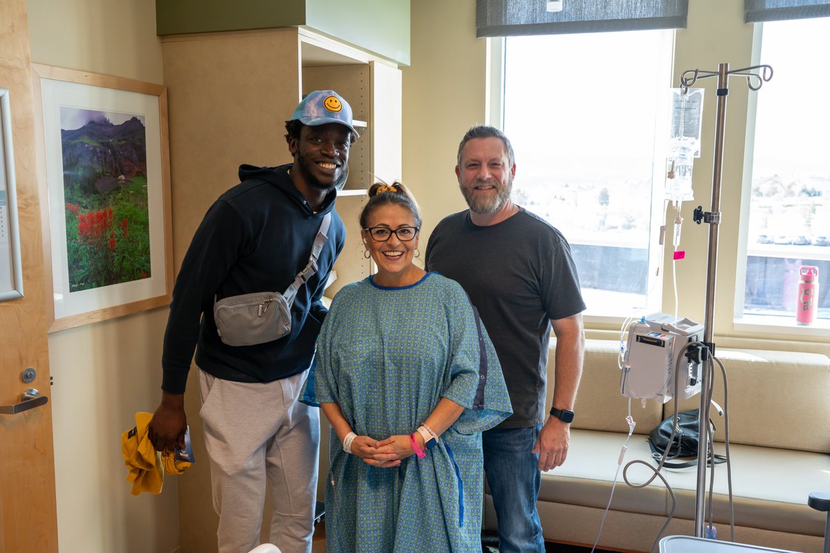 Reggie Jackson, a @nuggets player, planned to visit UCHealth Memorial Hospital North to meet with patients and providers. Upon arrival, he was surprised by a group of familiar faces, including his high school basketball coach and others from Palmer High School.