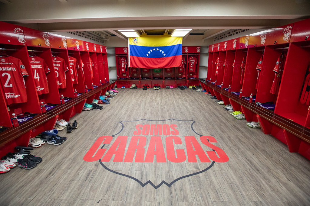 Caracas_FC's tweet photo. 𝑬𝒔𝒕𝒐 𝒆𝒔 𝑪𝑨𝑹𝑨𝑪𝑨𝑺. 𝑬𝒔𝒕𝒐 𝒆𝒔 𝑽𝑬𝑵𝑬𝒁𝑼𝑬𝑳𝑨 🇾🇪🇻🇪

#SomosCaracas #DaleRo https://t.co/Vf4uN8yVEw