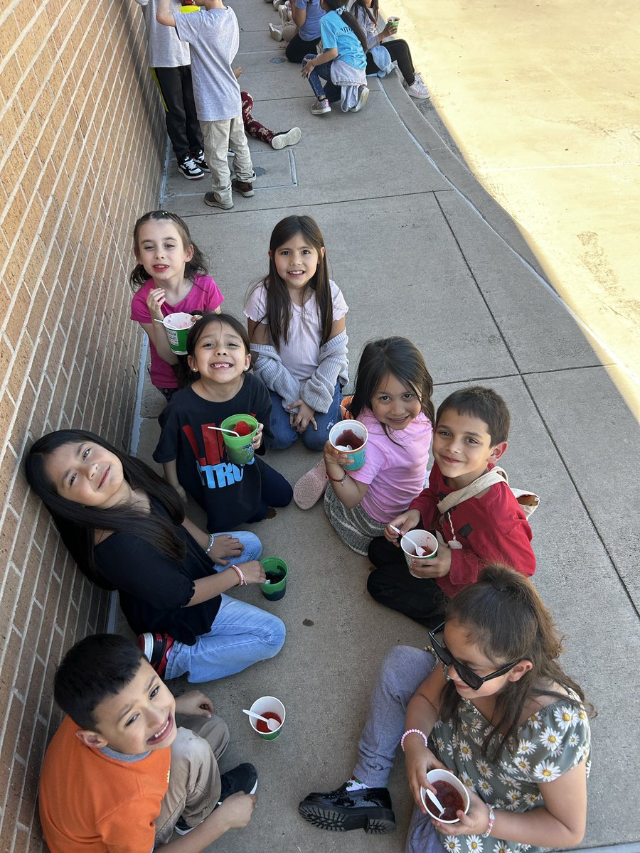 Aimee Seaton tweet media