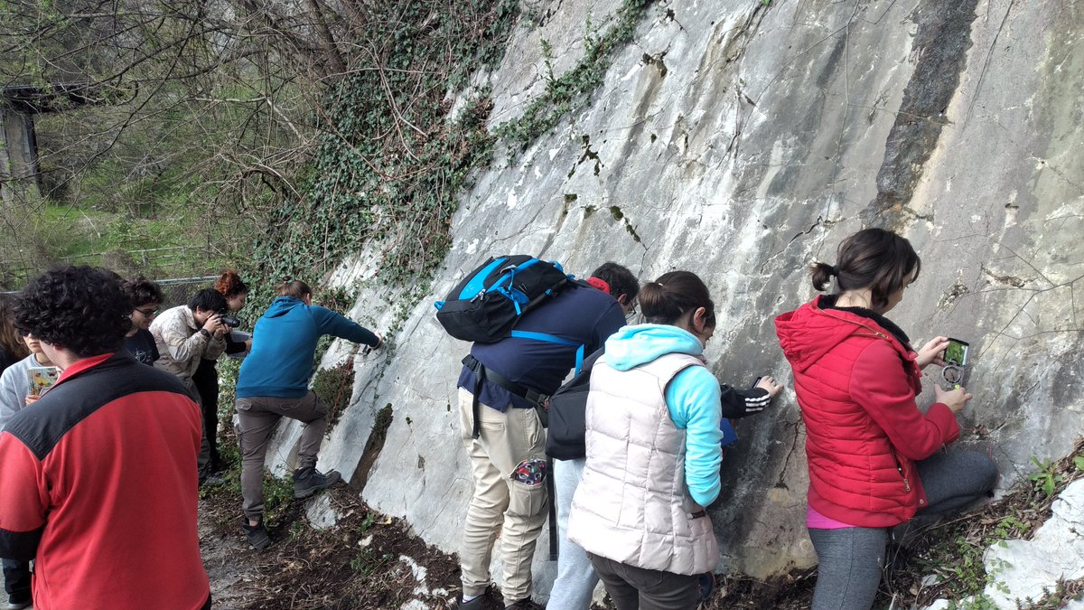 Perigeo_Ins's tweet photo. Field excursion @Uni_Insubria at Breggia geopark. Rock, rock and rocks ⛰ https://t.co/57ukY9HjsE