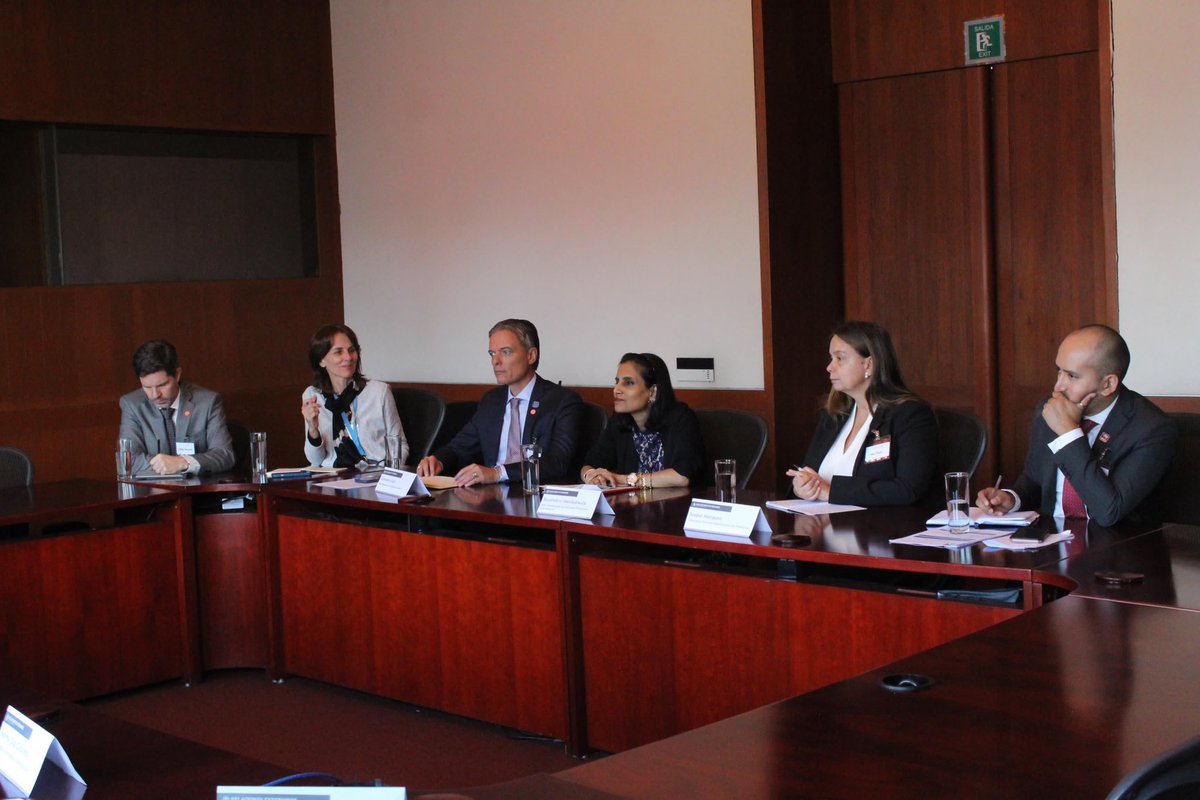 📸 En el marco de la Primera Consulta Temática del Proceso de Cartagena + 40, el subsecretario para Asuntos Multilaterales y Derechos Humanos, el titular de @comar_sg y el director general de Derechos Humanos y Democracia de la @SRE_mx recibieron a Ruvendrini Menikdiwela, alta…