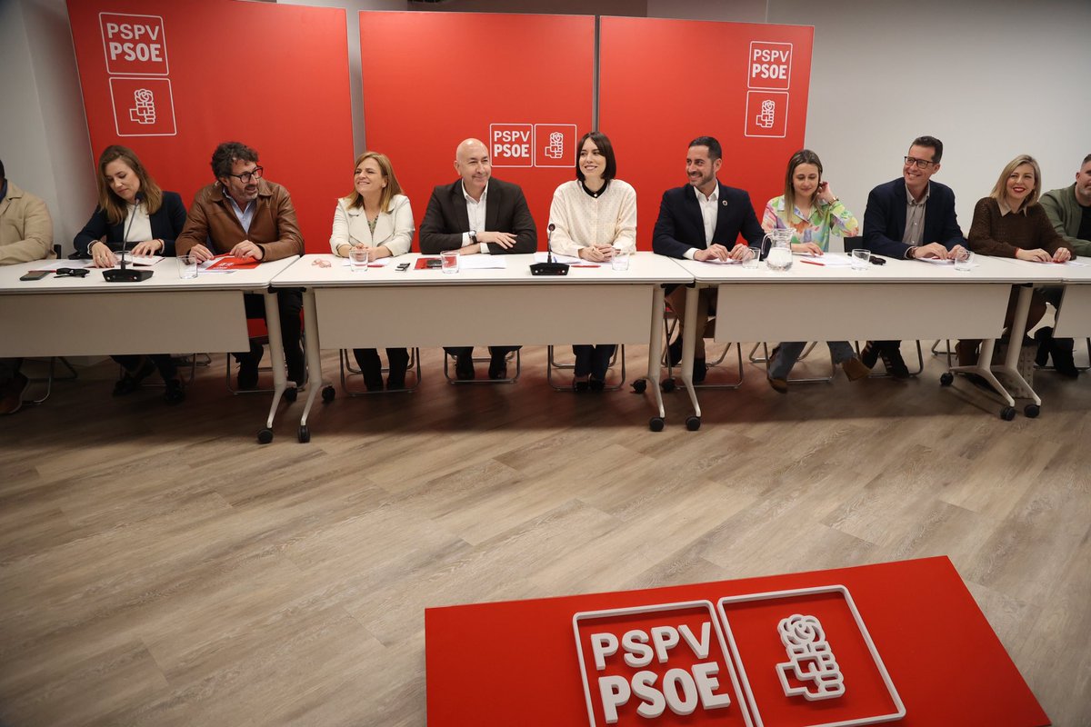 Hoy hemos celebrado la primera reunión de la Comisión Ejecutiva de @SocialistesVal. Comenzamos una nueva etapa donde planteamos a la sociedad valenciana un futuro de esperanza ante la involución democrática que plantea la derecha y la ultraderecha en nuestra Comunitat
