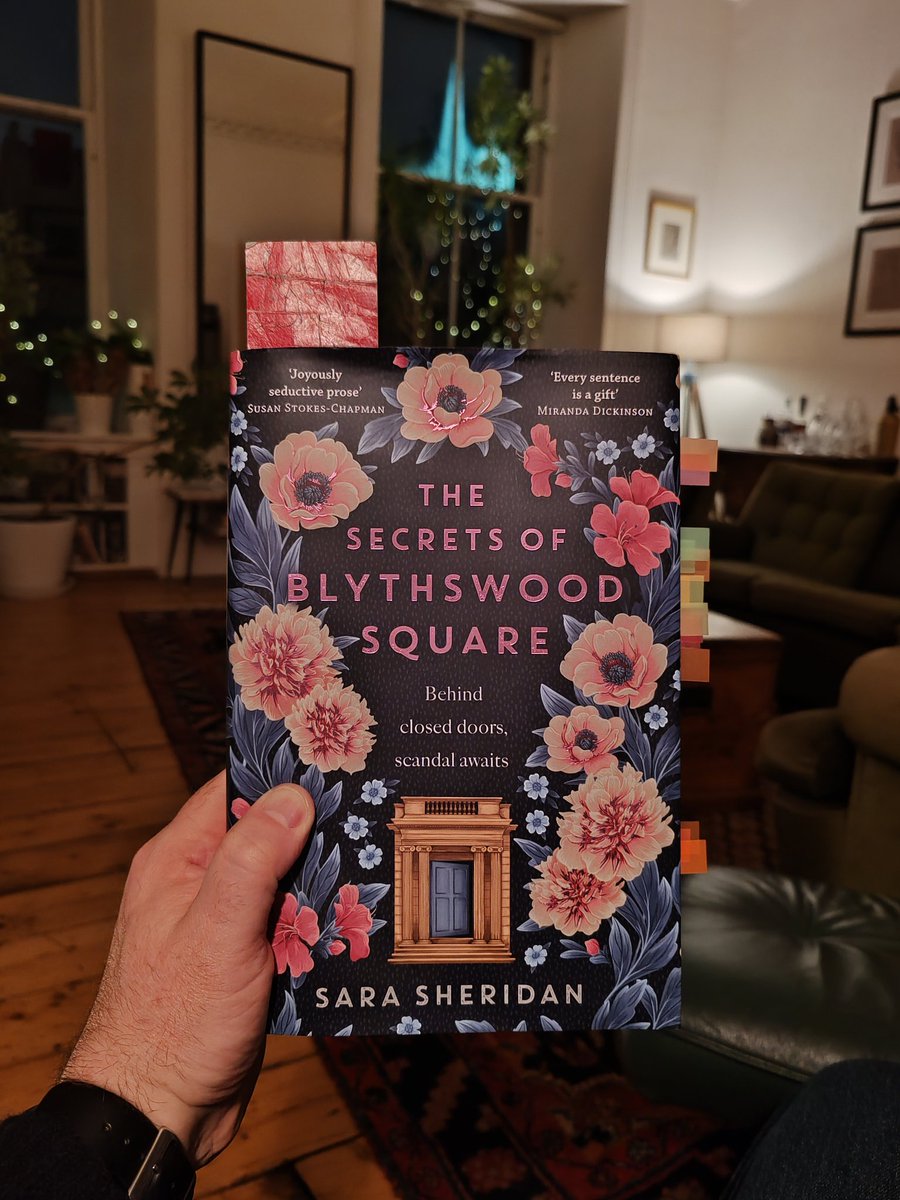 📚💕 This week's reading includes the new historical novel by @sarasheridan, 'The Secrets of Blythswood Square' - published by @HodderBooks - which is a fascinating & involving read. It's also beautifully written. Learn more & get yourself a copy here 👉 hachette.co.uk/titles/sara-sh…