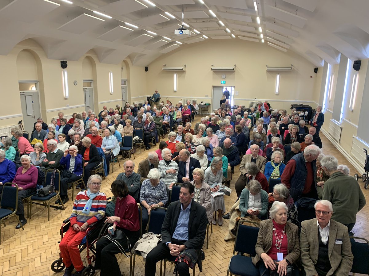 Another good showing today for my Arts Society lecture although the lighting was a bit more subdued than yesterday’s venue! Lovely to see strong, confident attendances coming back after covid! @TheArtsSociety_