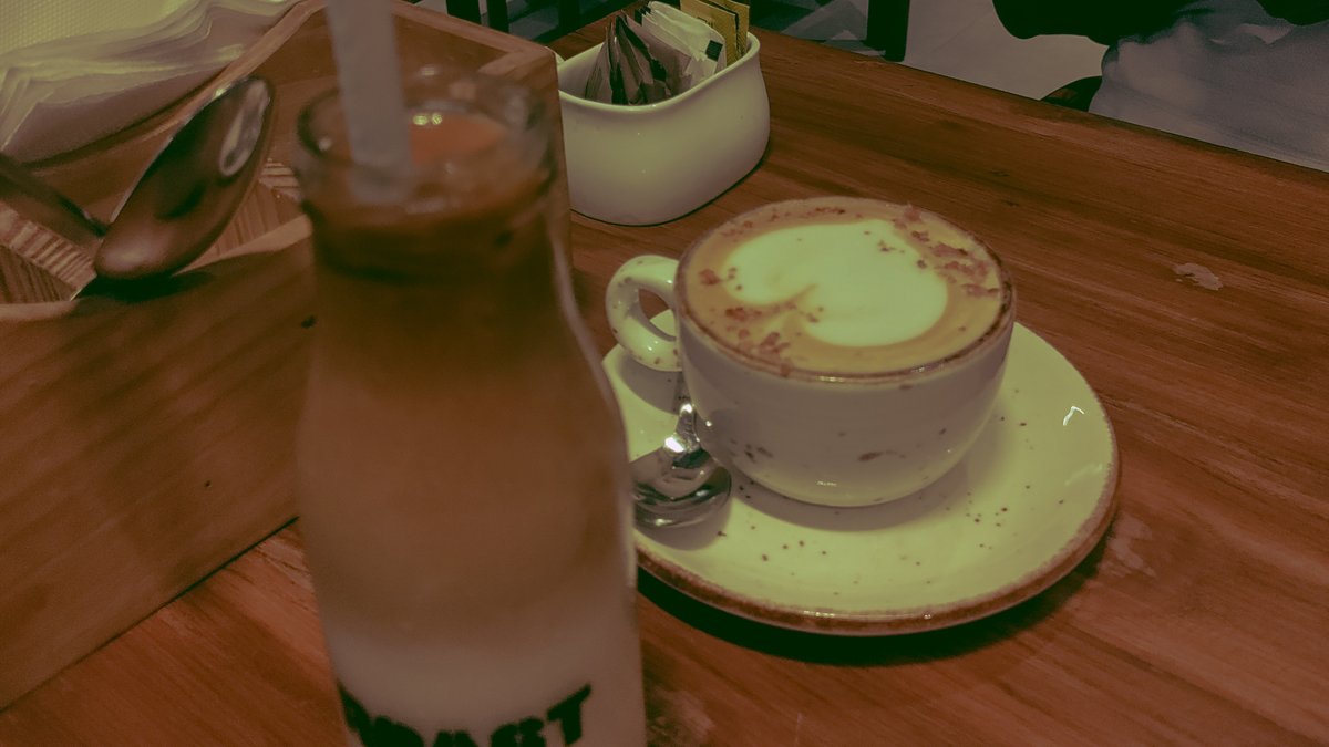 shyynux's tweet photo. sudden plans are the best! ๐
#ineedtostudy ๐ฅค๐ซ https://t.co/46FRVSpR5f