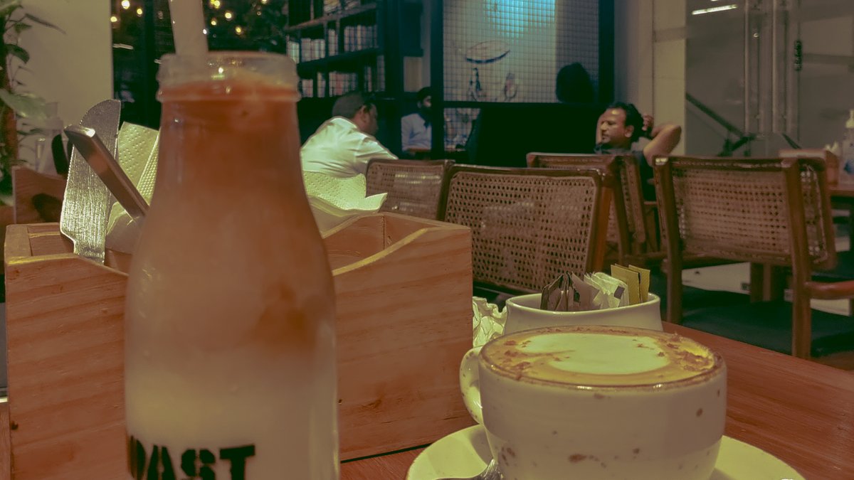 shyynux's tweet photo. sudden plans are the best! ๐
#ineedtostudy ๐ฅค๐ซ https://t.co/46FRVSpR5f