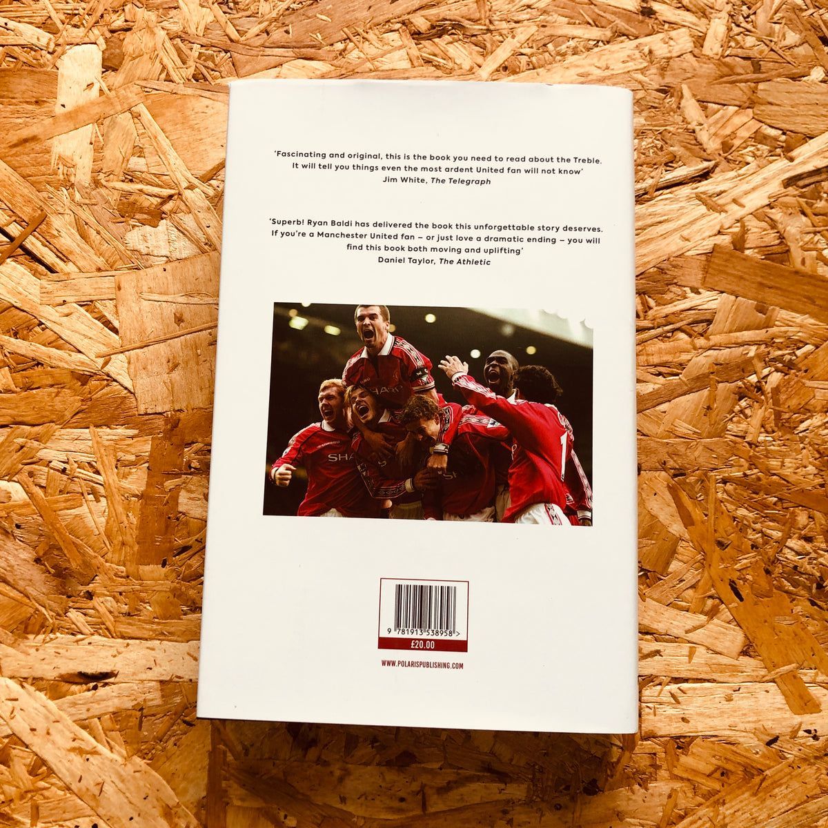 𝐑𝐄𝐒𝐓𝐎𝐂𝐊 | THEY ALWAYS SCORE: THE UNFORGETTABLE, IMPROBABLE, ICONIC STORY OF MAN UTD'S TREBLE WINNERS by @RyanBaldi_ The most comprehensive, illuminating and entertaining pictures of one of the all-time great teams. @Polaris_Books 🛒 stanchionbooks.com/products/they-…