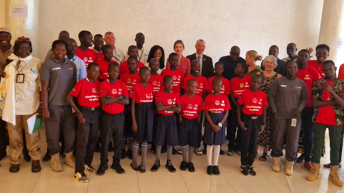 #IMAD2024 Today, NMAA, @UNMAS , @unmissmedia, @theGICHD and partners celebrated International Mine Awareness Day and launched the 🇸🇸 Mine Action Strategy 2024-28 with music, dance and clay modeling art by children showcasing how mine action is #ProtectingLivesBuildingPeace.