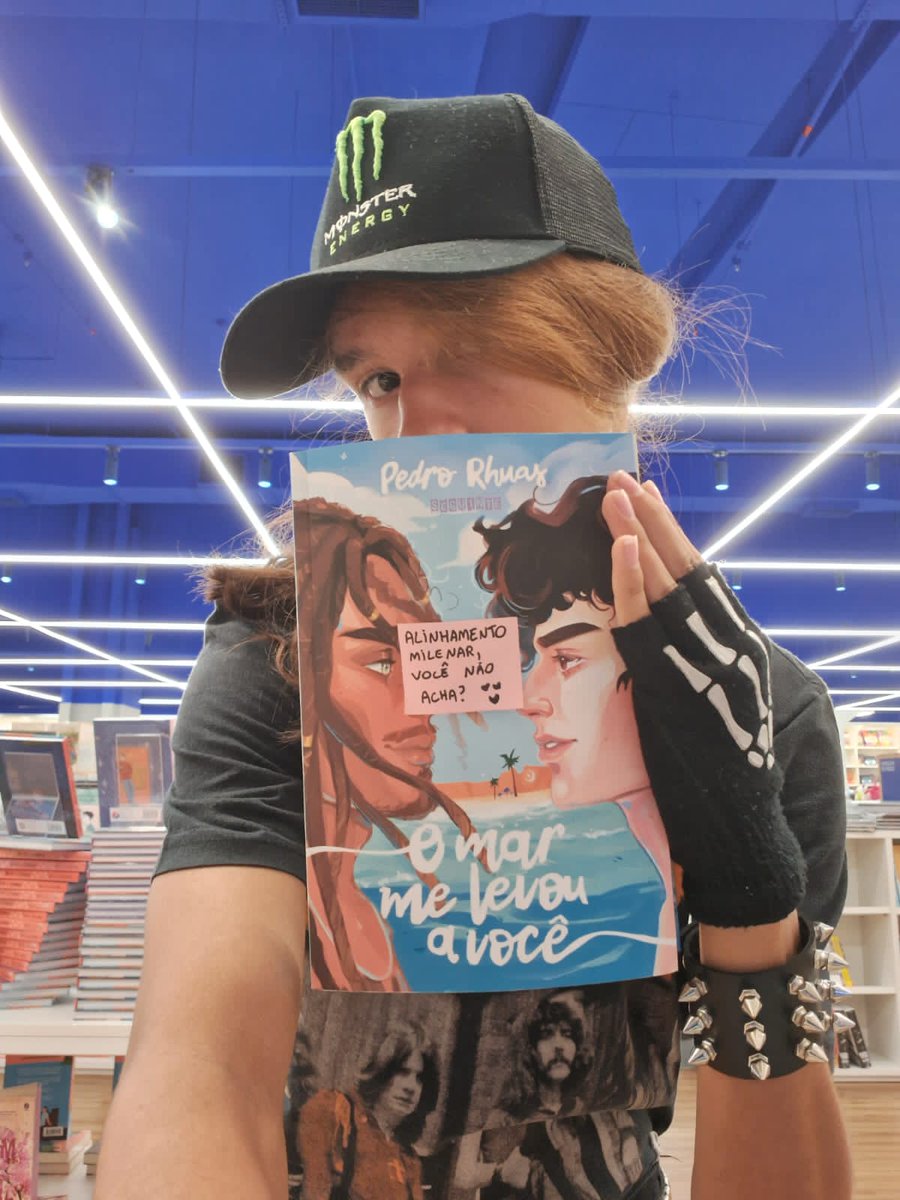 batyuri's tweet photo. Rolê de ontem: Center Norte #centernorte #shopping #shoppingcenternorte #roles #rolezin #rolezemo #roledequarta #quartafeira #quartou #quartemo #teen #teenager #teenlife #batyuriplays #emo #emocore #emoteen #emocute #emobr #emolife #emostile #emoboy #emoscene #emoroles #rawr #xd https://t.co/eCJKwmLvYh