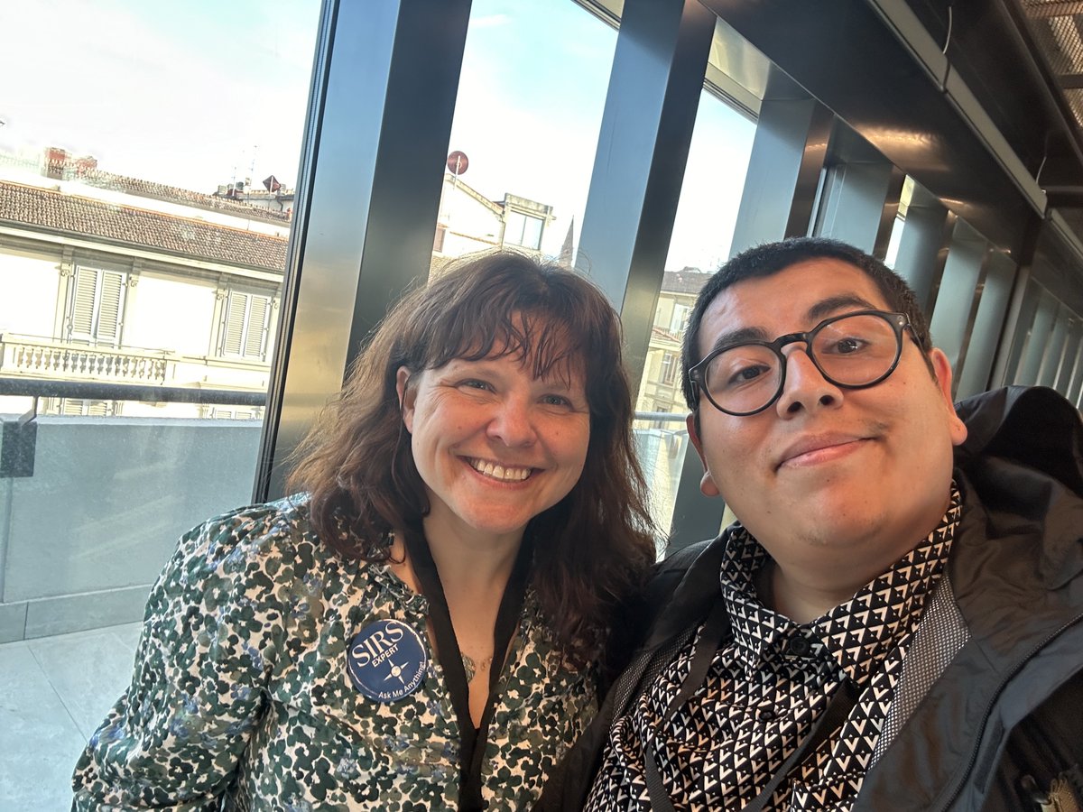 Hi @SIRSGlobal #SIRS2024 this is me & @Jose_Conejeros - an early career awardee w/ strong statistics background.  He received a Fulbright scholarship & will be applying to US biostats Ph.D. programs. Any @SIRSGlobal biostats faculty  looking to take on a new student in 2025?