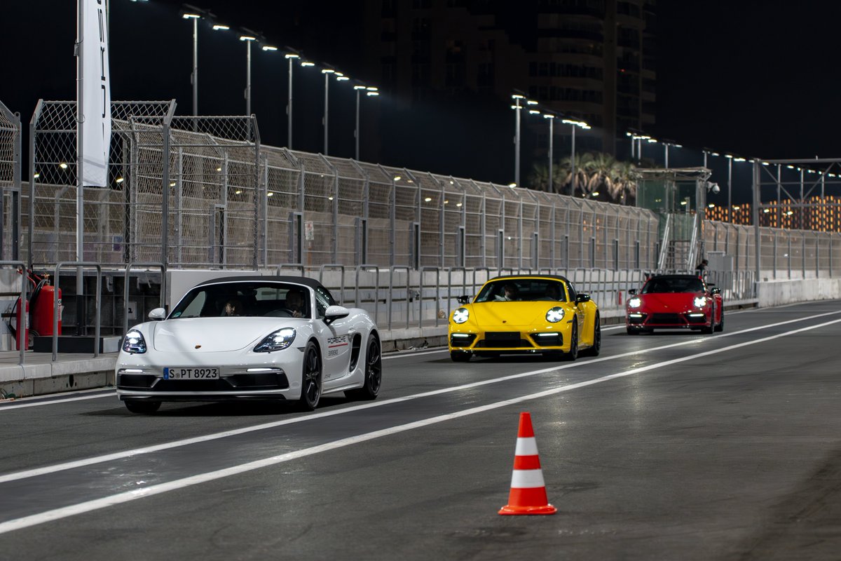 Porsche_KSA tweet picture