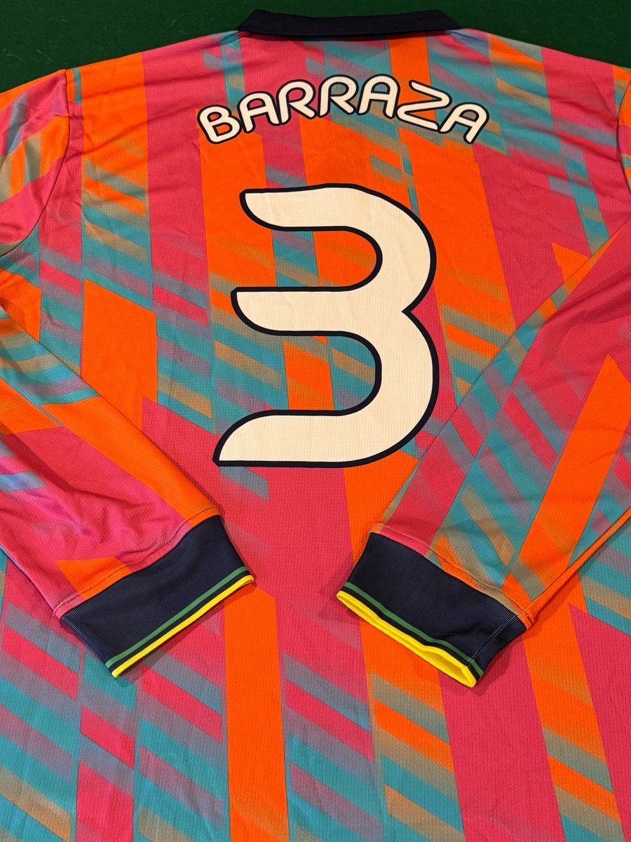 TheColorfulKit's tweet photo. Big thanks to @icarus_football for designing/making the kits and @JorgeMaat for designing the club crest. Really happy with how the away and home kits turned out. https://t.co/EOO9CA20We