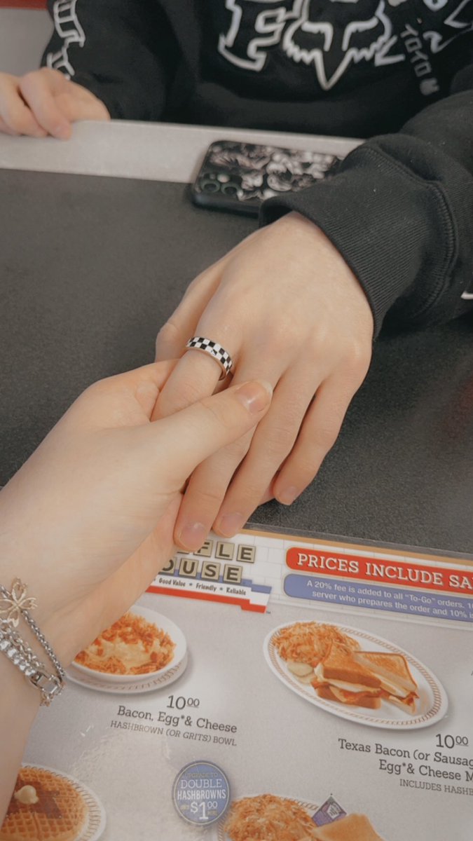Waffle House date 🩷🥺 <a href="/ArchonEclipse/">Archon 👑</a>