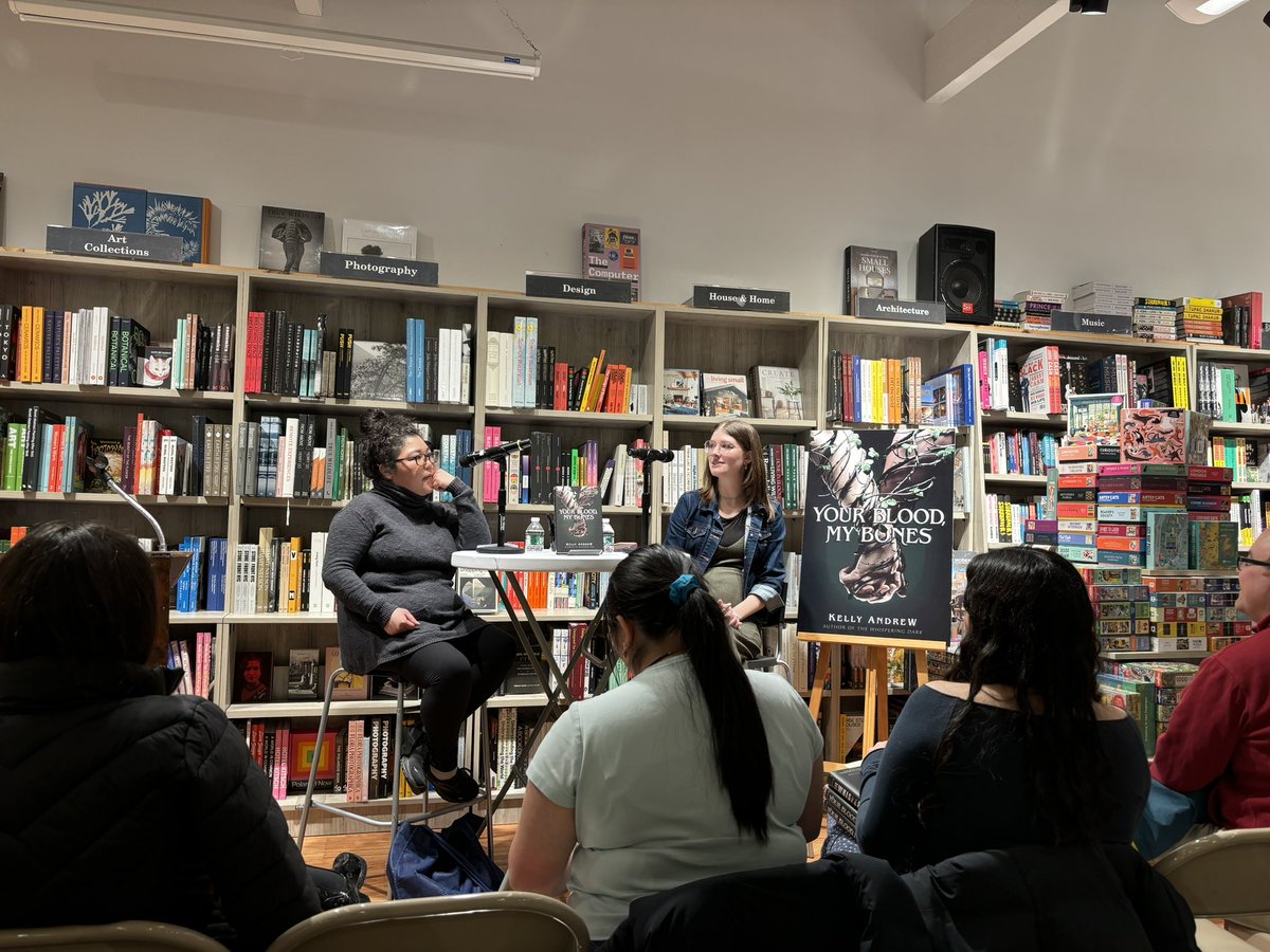 MJiffree's tweet photo. I got to see not one but two Kelly Andrews book events. Best week ever!

#yourbloodmybones 
#reading
#words
@KayAyDrew https://t.co/fAyoOnCJMT