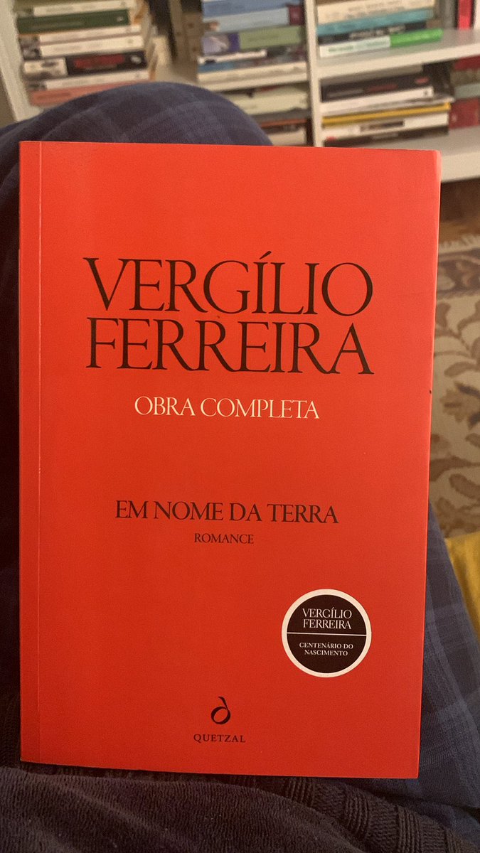d_gaspar7's tweet photo. @teresa_gcp hoje quis iniciar um livro e este "chegou-se-me" à mão  ! https://t.co/4QeKB1YKzt