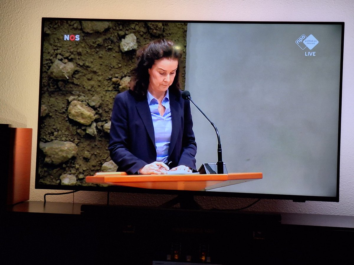 Vanavond hield.mijn oud <a href="/VVDLimburg/">Limburgse VVD</a> fractiegenoot en Statenlid <a href="/wveijknagel/">Wendy van Eijk</a> haar #maidenspeech als Tweede Kamerlid. Een mooie persoonlijke speech met stevige inhoud tijdens het dertigleden debat over belasting voor extreem rijken. Van harte gefeliciteerd 🥳💪🏻