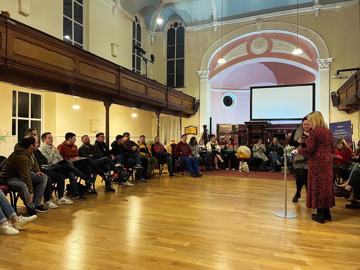 Côr Dre tweet media