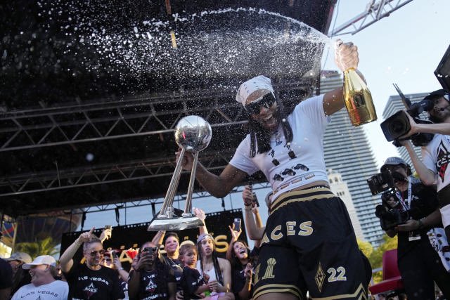 NBAMyke's tweet image. Excited to announce that I am officially signing on and joining the team at @SwishAppeal | @SBNation as a writer and contributor for the @LVAces for the upcoming WNBA season. Grateful. Let’s get to it. 🖤♦️#aces