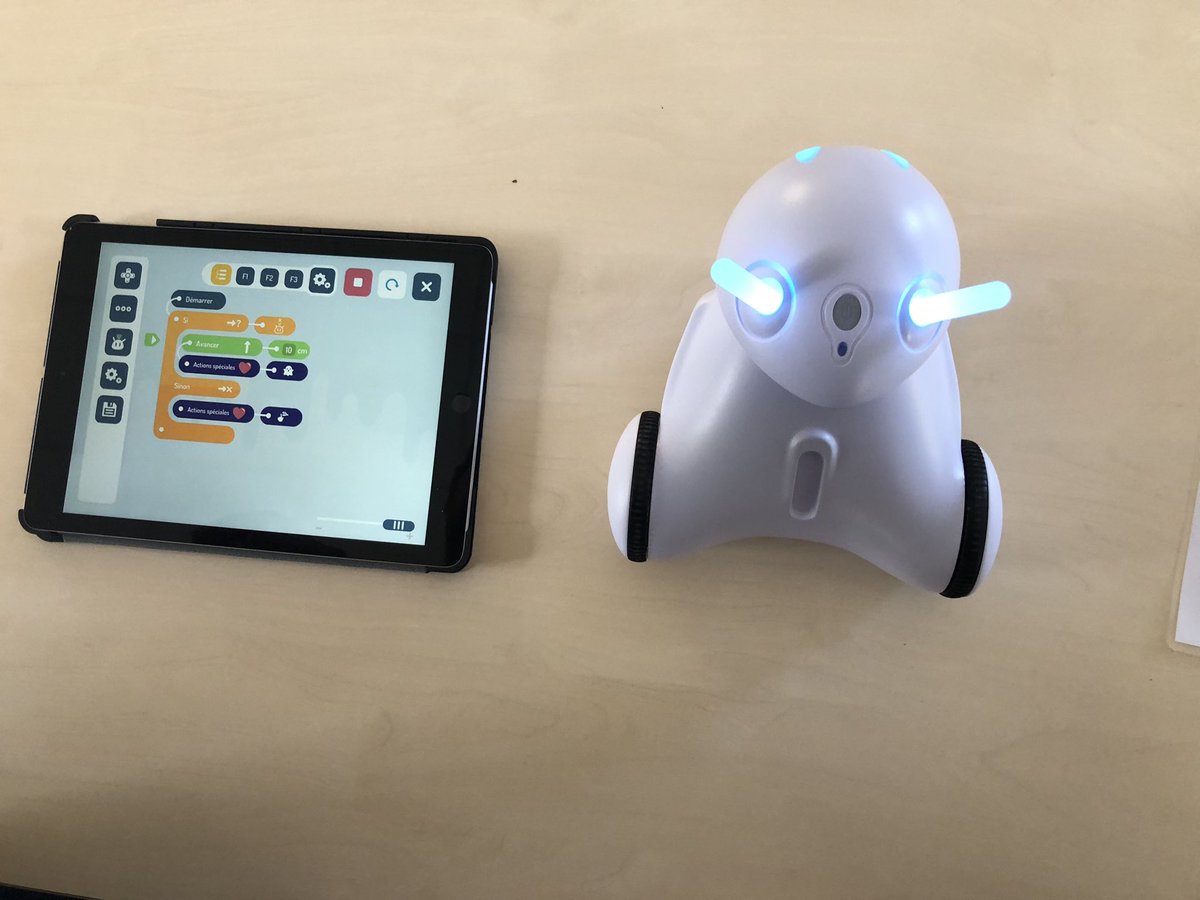 Merci <a href="/ElodieCamo/">Camo Elodie</a> pour cette journée robotique et programmation.