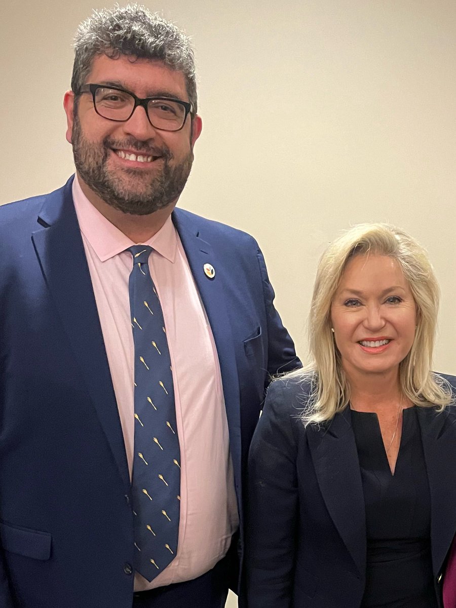 We had the pleasure of hearing from the leader of the Ontario Liberal Party, @BonnieCrombie. As a family caregiver, she knows the many challenges of the role. We are excited to hear about the party’s commitment to a brighter future of care! #OnPoli #CdnCaregiving @james_janeiro