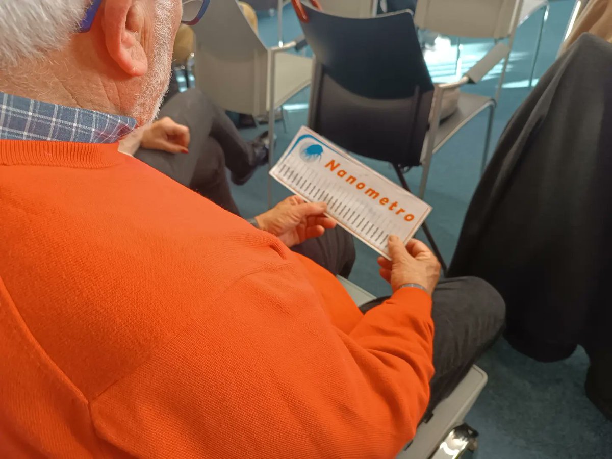 BiblioCalonge's tweet photo. Què es la nanotecnologia? Quant mesura una nanopartícula? Per a què les fem servir? Quines possibilitats ens obre la nanotecnologia? Tot això hem après avui amb la Sara Martí, investigadora de l'Institut Català de Nanociència i Nanotecnologia. https://t.co/pGeNUiHSjJ