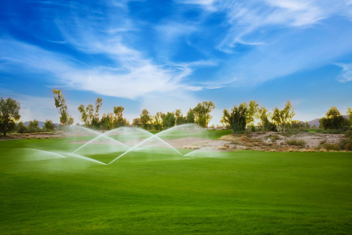 After upgrading to #HunterGolf TTS-800 Series Golf Rotors and the Pilot® Control Network, Ak-Chin Southern Dunes Golf Club is keeping their course thriving with optimal distribution uniformity. Read more at hunterindustries.com/site-study/ak-….