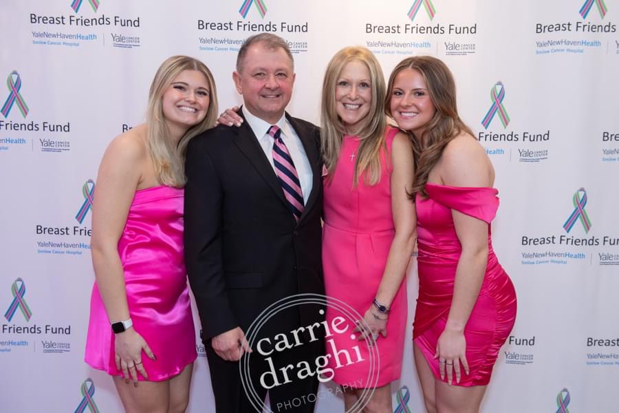 #breastfriendsfund #tastethecure raised over $205K for #metastaticbreastcancer research @YaleCancer @YaleBreast @SmilowCancer @YaleMed @YaleMedicine @DrEricWiner @maryam_lustberg 
Every single Penney raised goes to research TOGETHER we will find a cure 💕breastfriendsfund.org