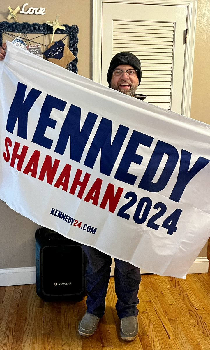 #PacoTheTaco’s upgrade arrived!

Let’s go!! 

#Kennedy24 #RFKJr #KennedyShanahan2024