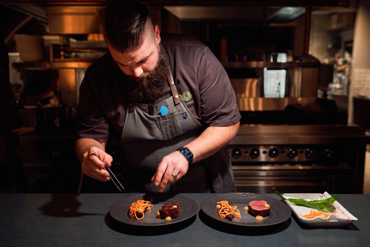 We are thrilled to share the phenomenal news that the green o's Executive Chef Brandon Cunningham has progressed to the final round of the 2024 James Beard Award for Best Chef: Mountain. This is a tremendous accomplishment! #montanachefs #jamesbeard lnkd.in/eYeCKbF6