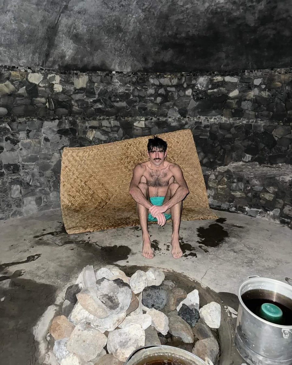 adamteyler1's tweet photo. Mi mamá : “mi hijo es independiente “ .
-
Yo después de pagar la renta : https://t.co/N2NUW17Kxr