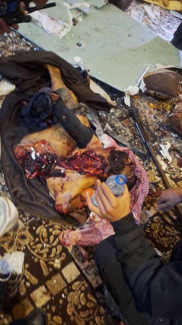 #هام
الجولاني يغتال صندوق أسراره الهراري ليدفنها معه، ثم يتهم الثوار بقتله ،
تم التأكد من خبر إغتيال #ابو_ماريا_القحطاني