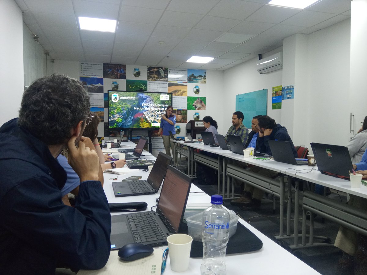 @WCSColombia acompañó el taller de actualización sobre el uso de @SMARTCnsvTools. Con la participación de los diferentes niveles territoriales de @ParquesColombia, esta actividad busca apoyar en sus labores a los equipos de monitoreo, prevención, vigilancia y control👩‍💻🌿📊