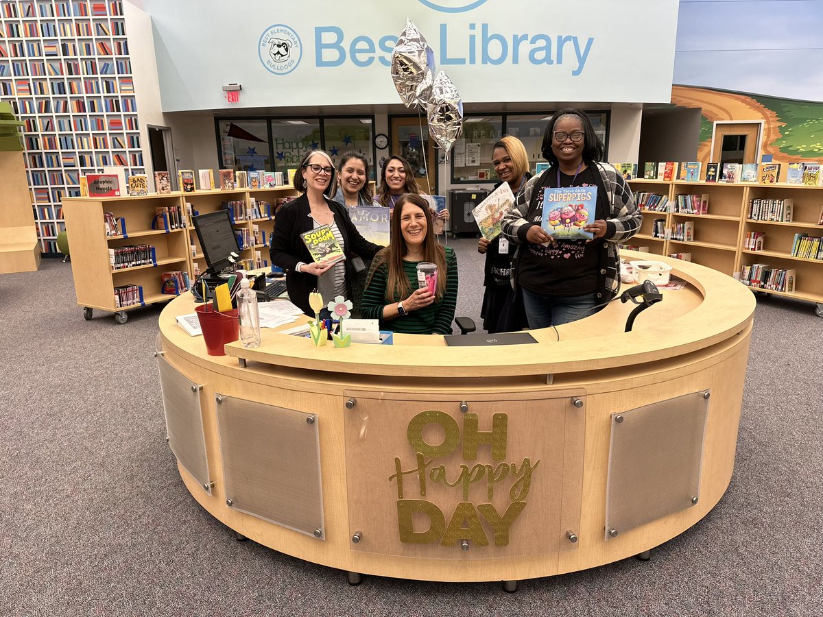 Happy librarian day to Ms.Butkovich! 👩‍🏫 We appreciate everything you do! ♥️From morning library to newsletters to hospitality leader! 🙌🏼📚@BestElemLibrary @Best_Bulldogs @MyBestCounselor