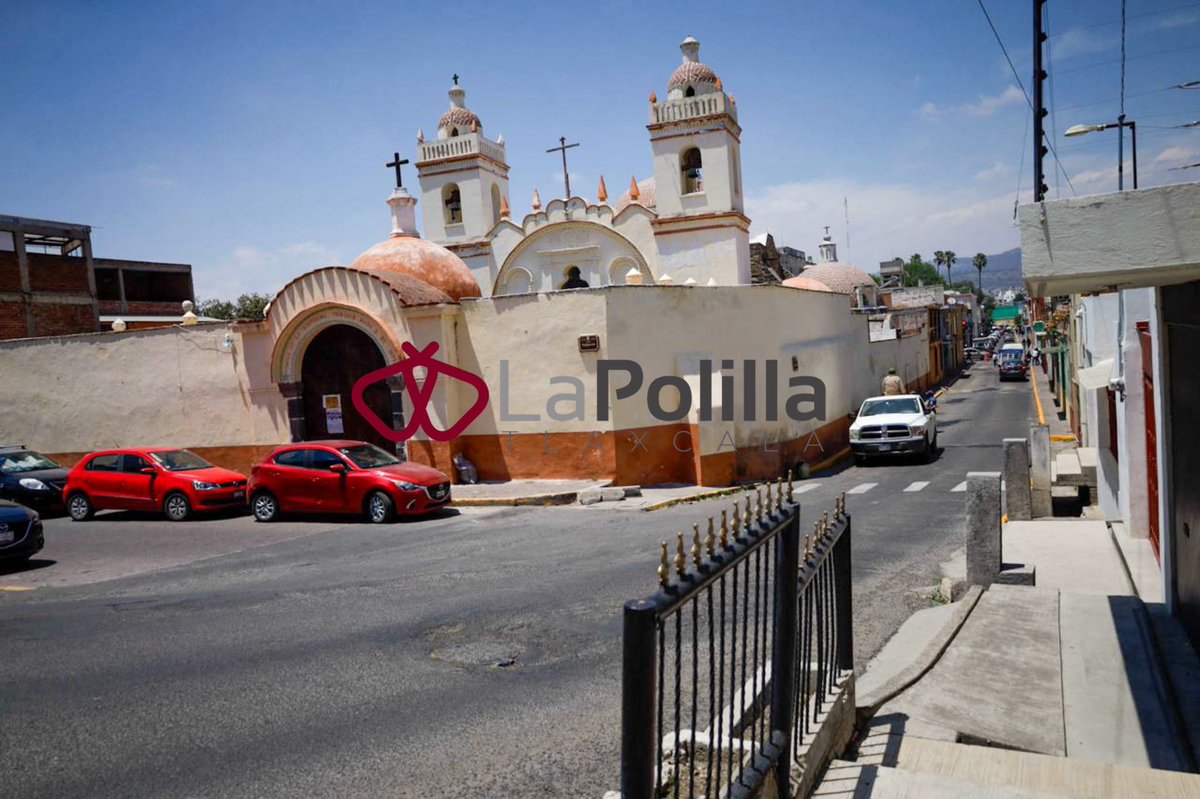 LaPolillaMX's tweet photo. #Capital Bachean la calle Zitlalpopocatl…
-Tome precauciones ⚠️

👉🏻Esta tarde se encuentra cerrada la calle #Zitlalpopocatl con dirección a #Ocotlán, ya que personal del Ayuntamiento capitalino realiza obras de bacheo en la zona. 

📸Jaime Anzurez /EsImagen  #LoVíEnLaPolilla✍🏻 https://t.co/I739fViaLA