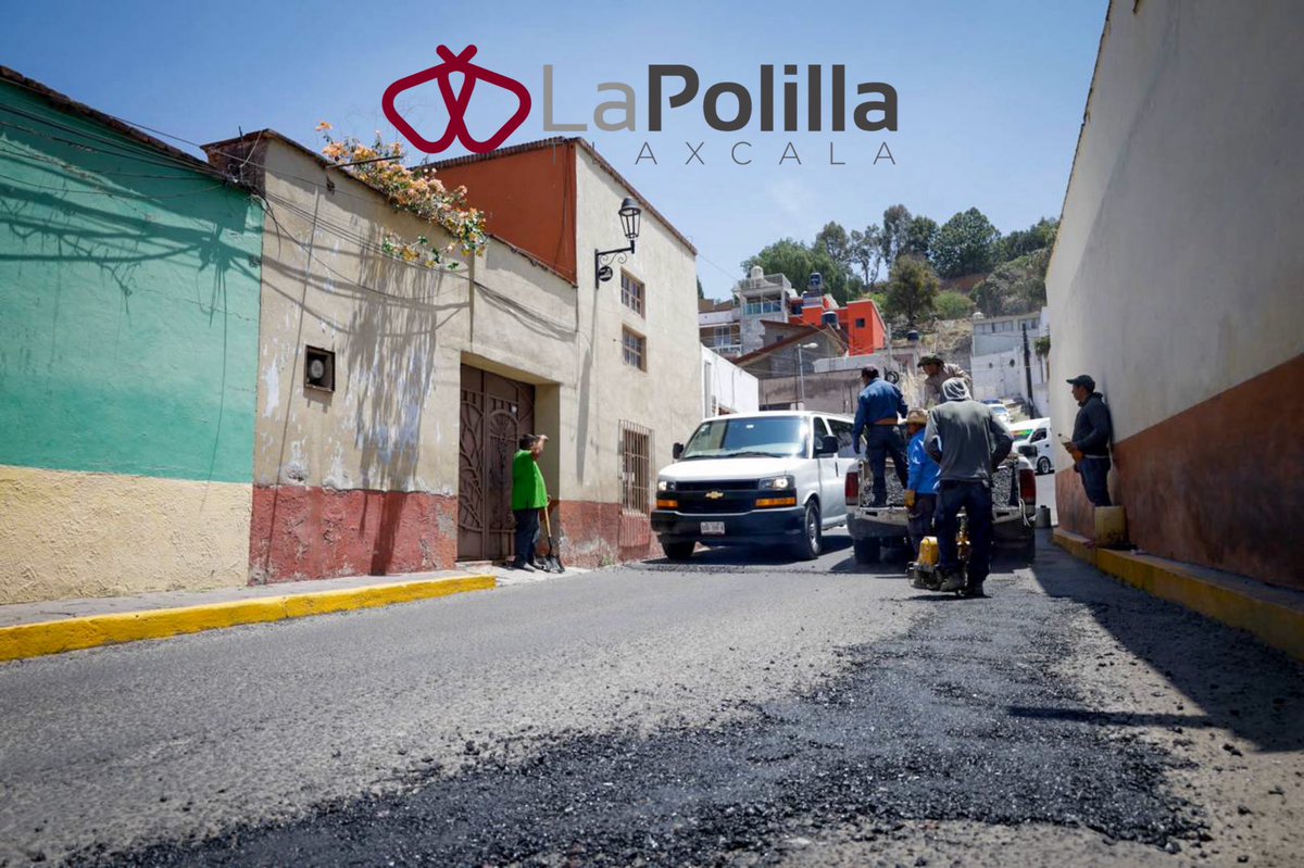 LaPolillaMX's tweet photo. #Capital Bachean la calle Zitlalpopocatl…
-Tome precauciones ⚠️

👉🏻Esta tarde se encuentra cerrada la calle #Zitlalpopocatl con dirección a #Ocotlán, ya que personal del Ayuntamiento capitalino realiza obras de bacheo en la zona. 

📸Jaime Anzurez /EsImagen  #LoVíEnLaPolilla✍🏻 https://t.co/I739fViaLA