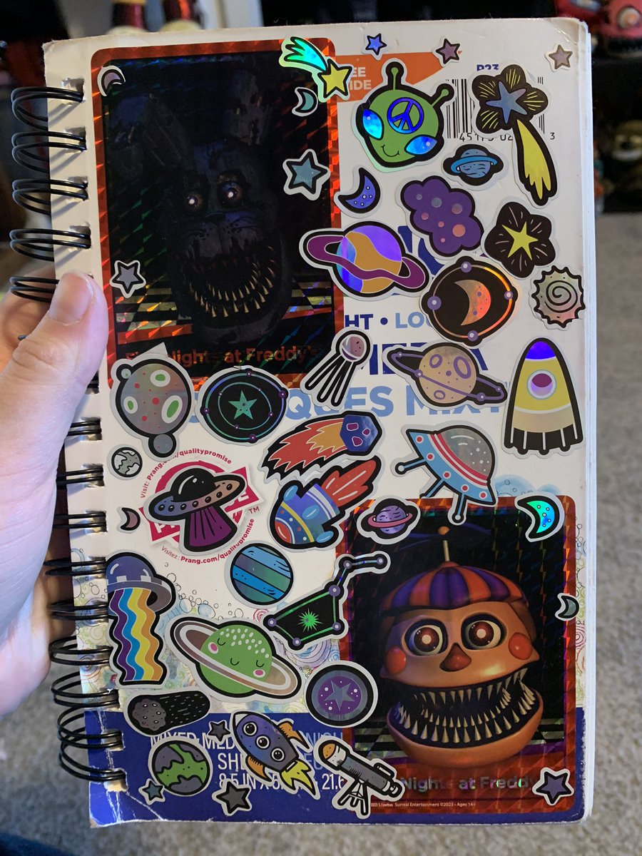 I wanted to decorate my sketchbook but I didn’t have a lot so I just used the stickers I had It’s a little fuckass but I kinda like it