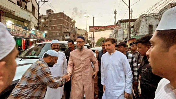 Today Grand Dawat E Iftar Attended By Janab Barrister Asaduddin Owaisi Sahab Honble MP Hyderabad and President AIMIM At Shaik Faiz Ki Kaman Yakuthpura.