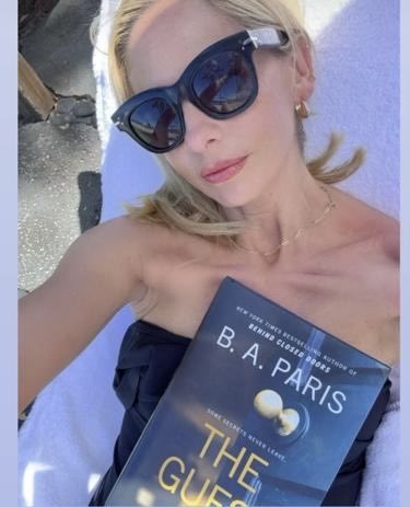 Beyond thrilled to see ⁦@SarahMGellar⁩ reading #TheGuest!