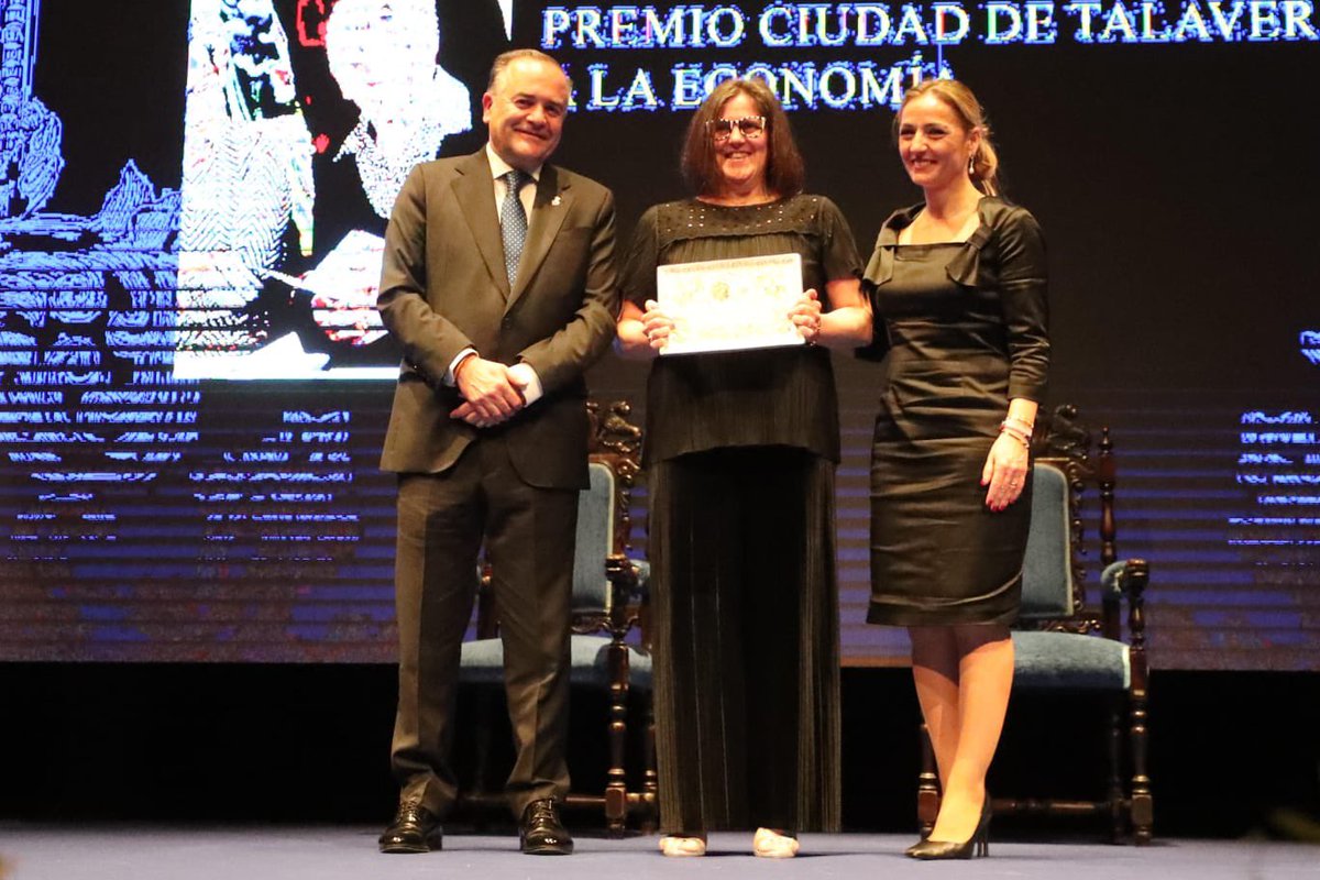 XXII Premios Ciudad de Talavera

Gregorio: “Talavera ha demostrado que tiene una inmensa cantera de personas ilustres que nos enorgullecen”.

Agradece a todos los premiados “que contribuyan a hacer ciudad y de Talavera un lugar mejor, que se conozca fuera de nuestras fronteras”.