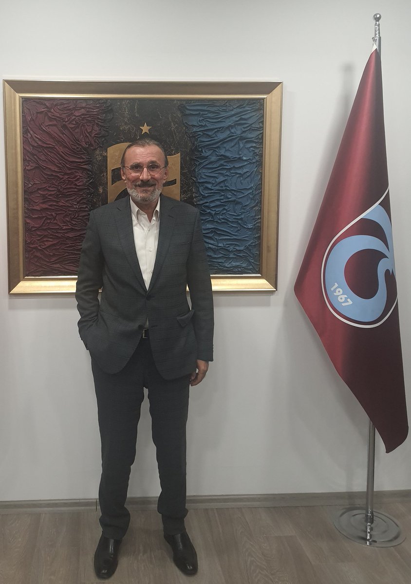 Geceye bir cümle ile bir fotoğraf bırakalım... Çünkü 'O' büyüklerimizden kalan miras değil, çocuklarımızın bizlere emanetidir... @Trabzonspor @TSKurumsal