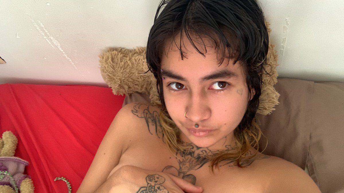 Holiss :)
Tengo agenda abierta de viernes a domingo &lt;3
Rt porfi 🌿