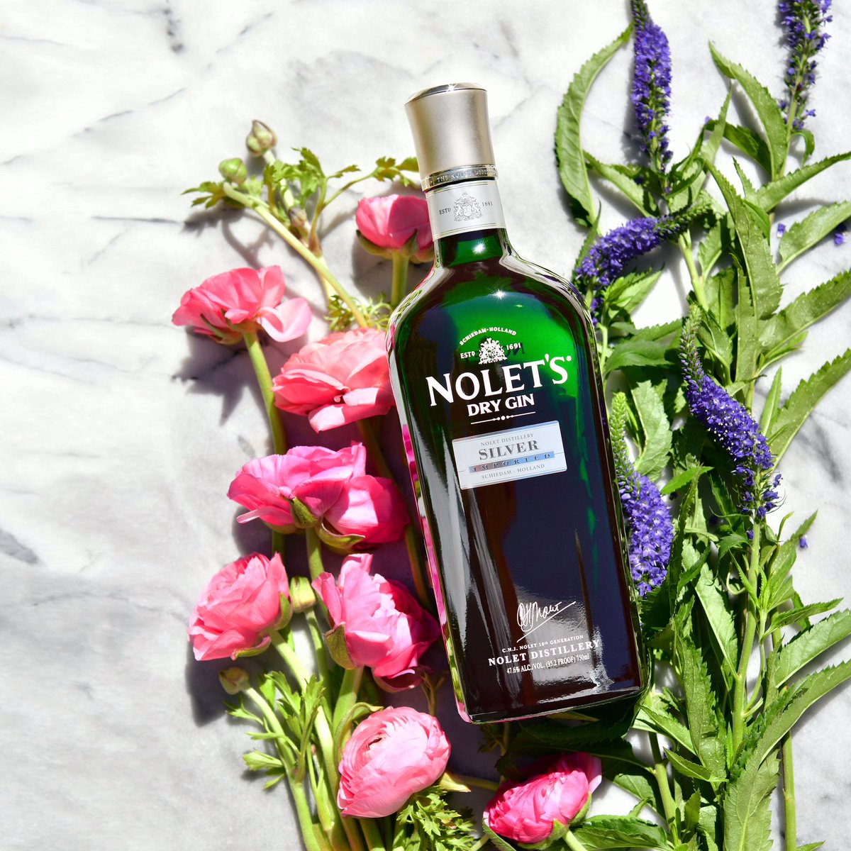 NOLET’S Silver is like Spring in a bottle. The beautiful fruit and floral-forward modern gin has so much juicy flavor without carbs, sugar or gluten and only 117 calories per 1.5 oz serve. Enjoy the bloom! Locate bottles on our website #NOLETS #Botanical #gin