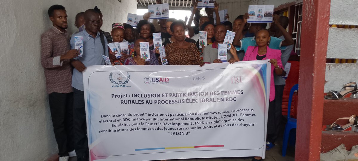 FspdRdc's tweet image. #HappningNow Dans le cadre du projet : INCLUSION ET PARTICIPATION DES FEMMES RURALES AU PROCESSUS ÉLECTORAL EN RDC, Financé par @IRIglobal l'ONGDH "FSPD" @FspdRdc  a organisé une activité des  sensibilisations des Femmes et jeunes de la commune de Matete à Kinshasa.