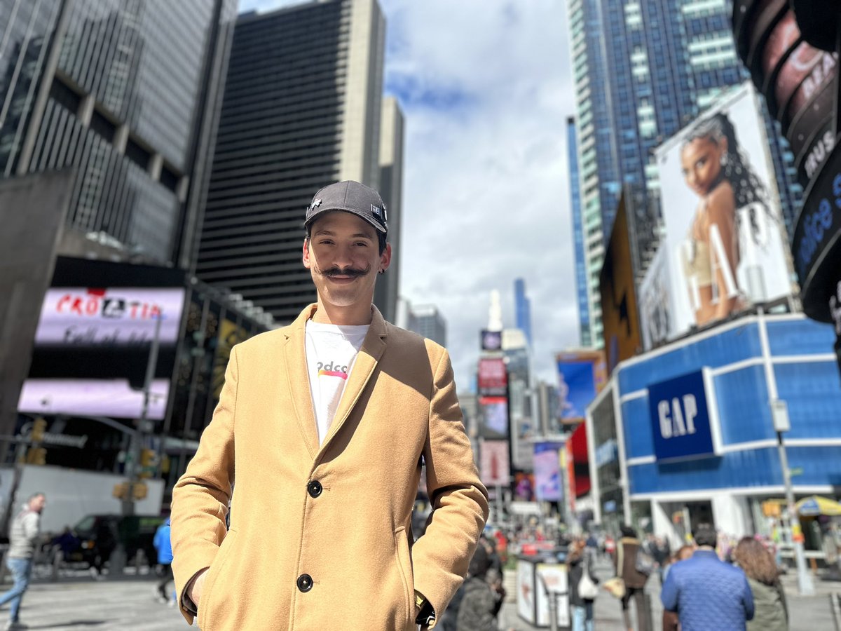 We out here NYC! <a href="/9dccxyz/">9dcc</a> <a href="/gmoneyNFT/">gmoney.eth</a> <a href="/Admit0001/">Admit One</a> 🔥🔥🔥