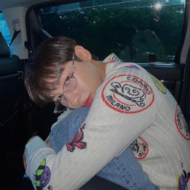 "seu ficante é aquele tal de Nathaniel?
tem foto?"