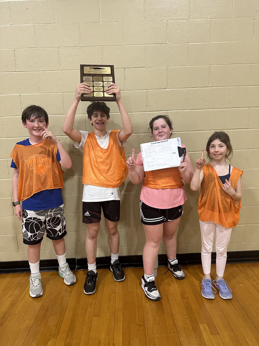 Congratulations to the winners of this year’s Gator Madness. This annual tradition pits mixed-gender squads of four—one student from each Middle School grade—for an afternoon of friendly competition.