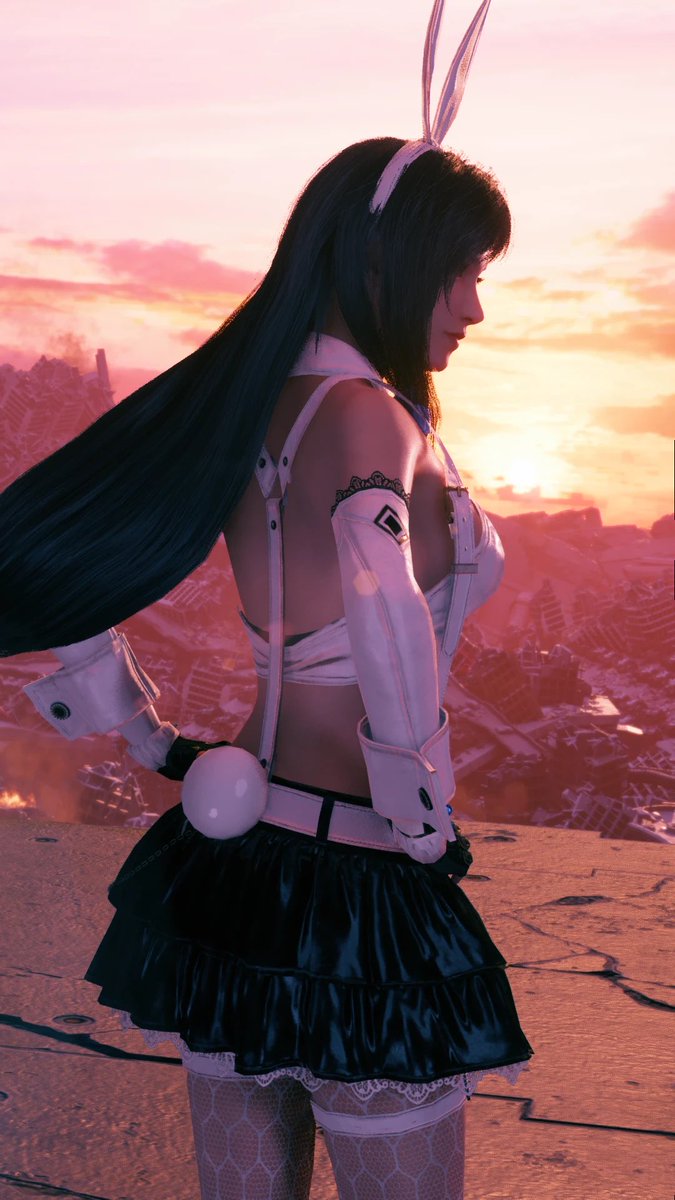 flawinourbeauty's tweet photo. Tifa in Bunny Bustier (Ever Crisis) by @ninjagrime1 

https://t.co/QHuPOIBoe6

#Tifa #TifaLockhart #ティファ・ロックハート #ティファ #FF7Remake #FF7R #FF7RMod #FF7RMods https://t.co/tovecihSo8